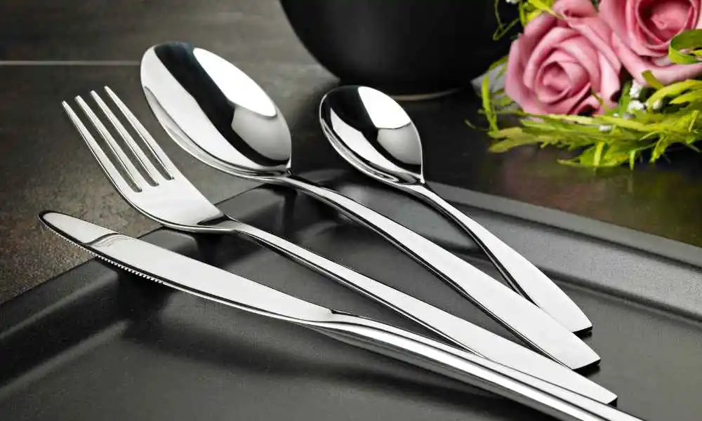 How to clean stainless steel cutlery that has gone black