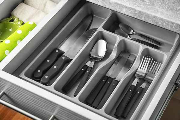 Why You Don’t Need Drawers to Store Cutlery
