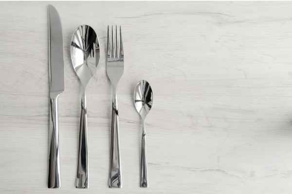 Why Removing Rust from Cutlery is Important