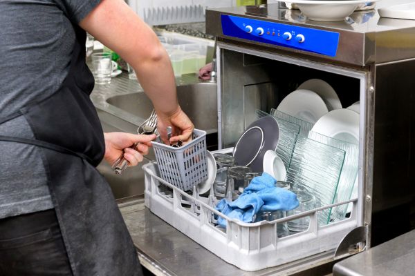 Hygienic and Safe TO Cutlery Kit at Dave's Hot Chicken