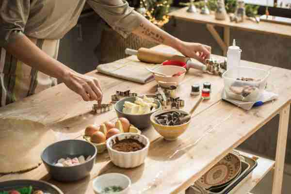 What Is the Safest Bakeware?