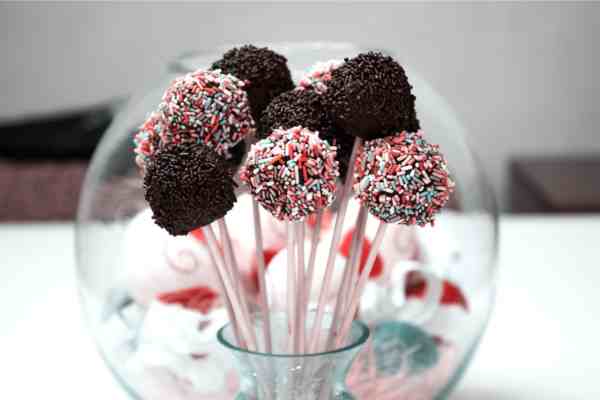 Tips for Arranging Cake Pops Like a Pro
